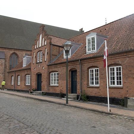 Pilgrimshuset Maribo Hotel Exterior foto